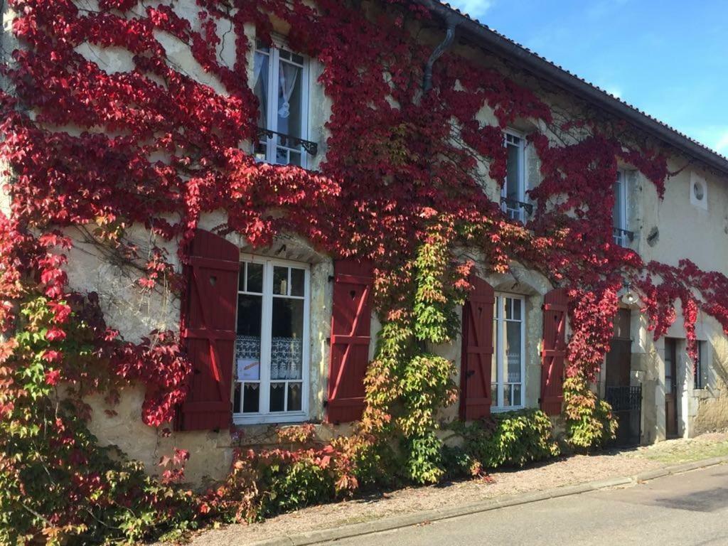 La Maison De Marie-Claire Doncourt-sur-Meuse Eksteriør billede
